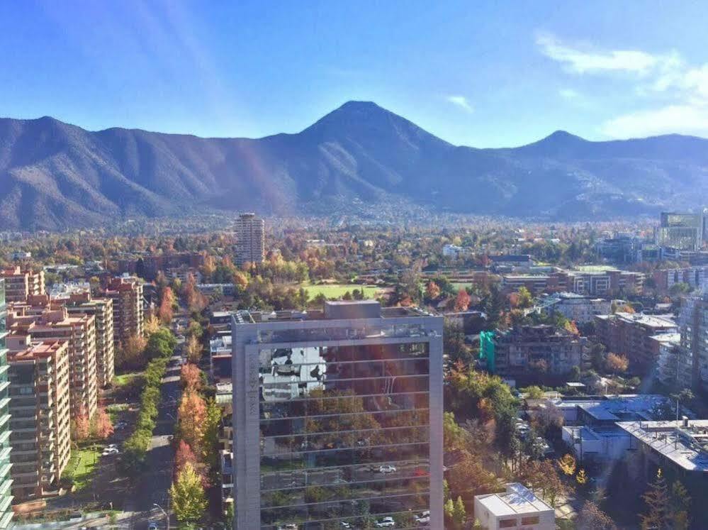 Courtyard By Marriott Santiago Las Condes Hotel Exterior photo